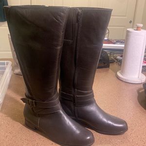 Rose Petals dark brown riding boots size 11